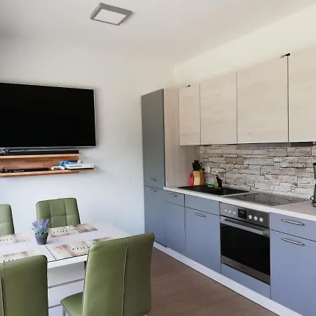 Nagelneue Mit Waldblick 10min Zur Igelring21og 아파트 그랄뮈리츠